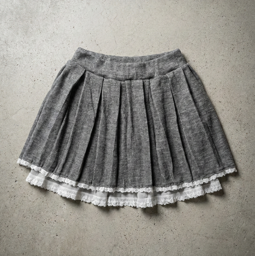 Materiałowa spódnica mini