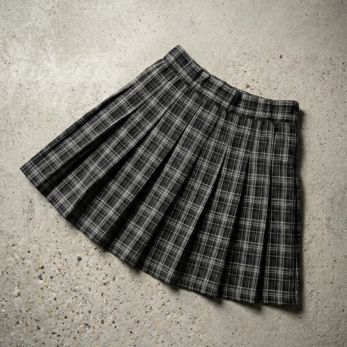 Plisowana spódnica mini w kratę