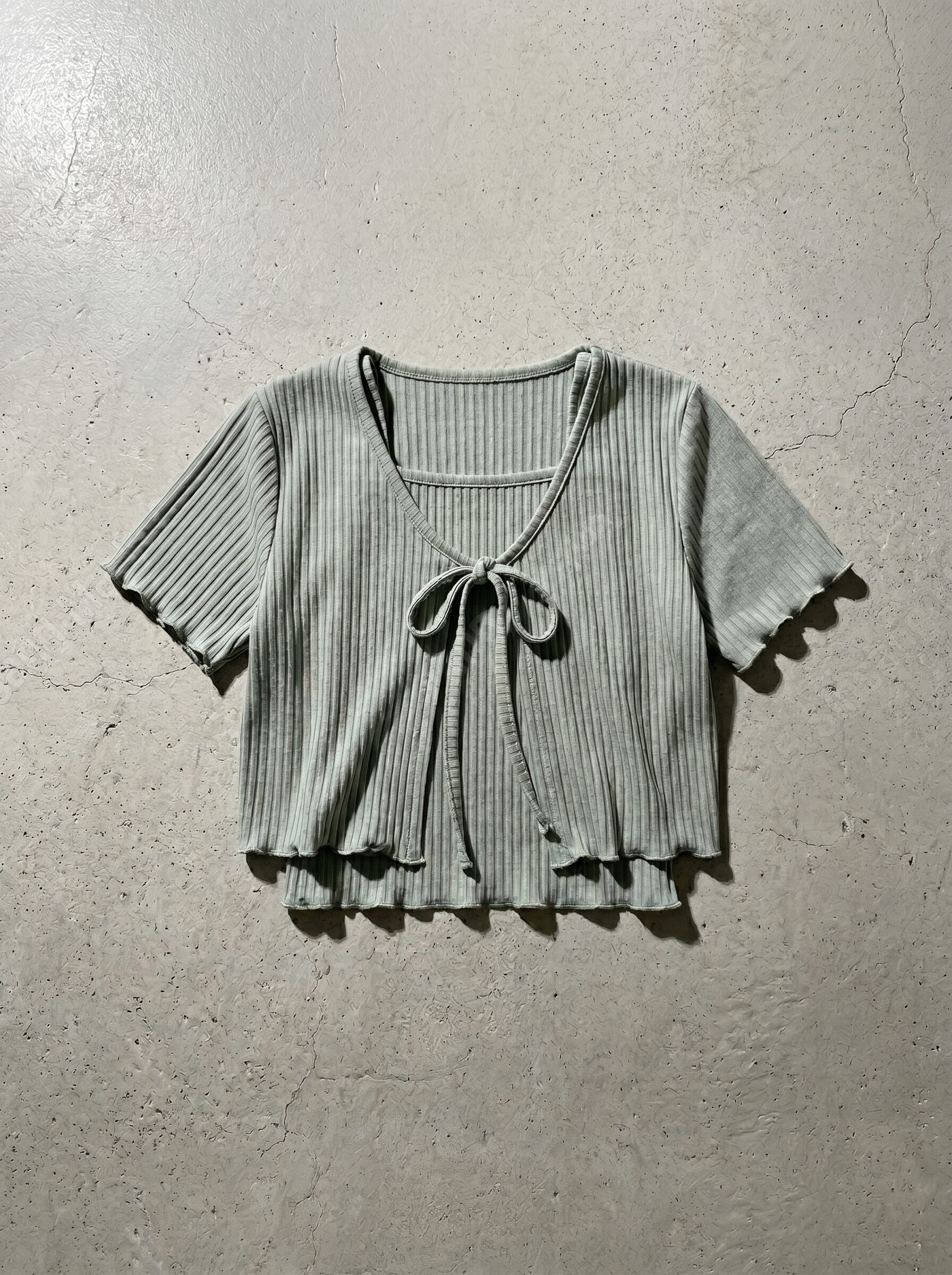Sleeveless top and cardigan set