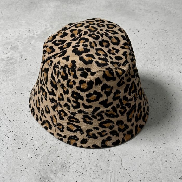 bucket hat w pantere