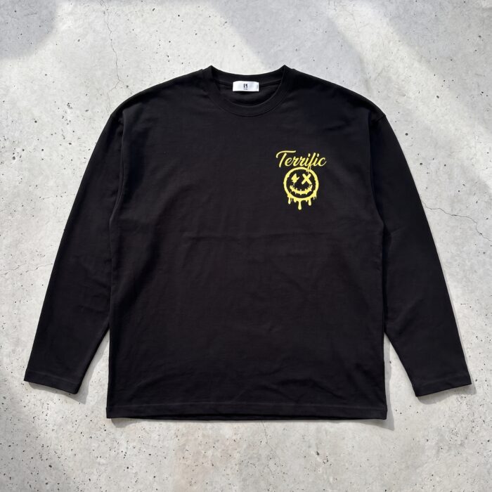 longsleeve z rozplywajaca sie buzka oversize