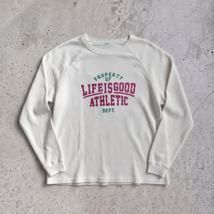 Longsleeve z grafiką LIFE IS GOOD, kolor biały, zdjęcie flat lay
