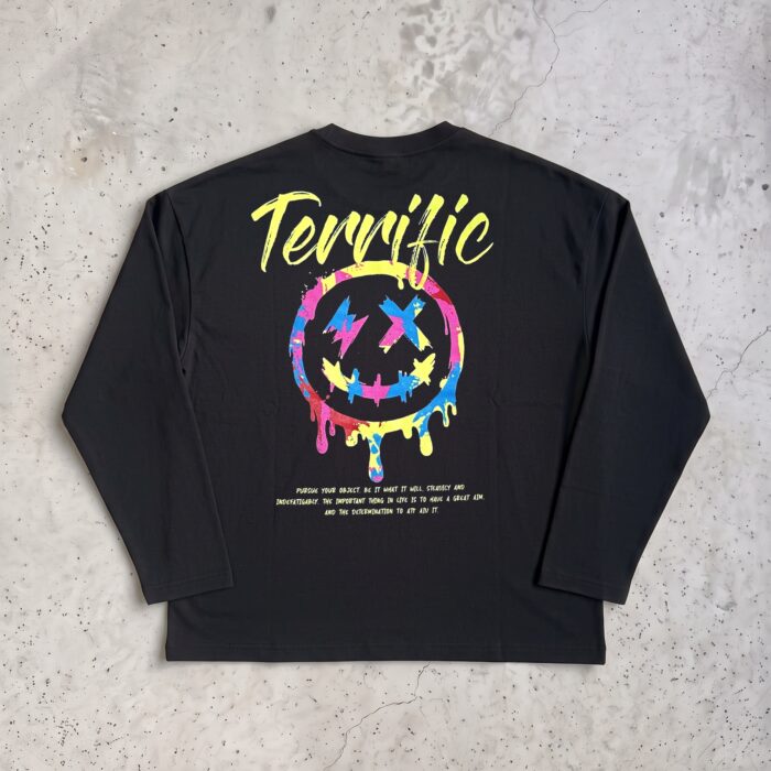 Oversized longsleeve Terrific, czarny, tył z dużym kolorowym nadrukiem, zdjęcie flat lay